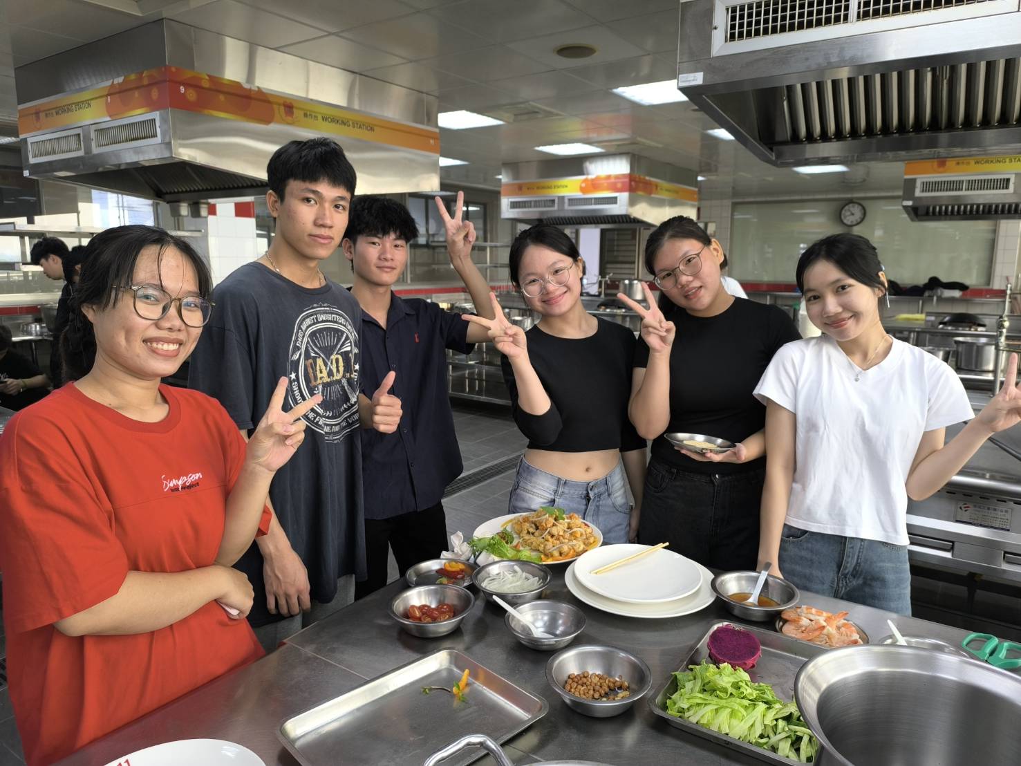 研習活動進行中，小組夥伴開心合照